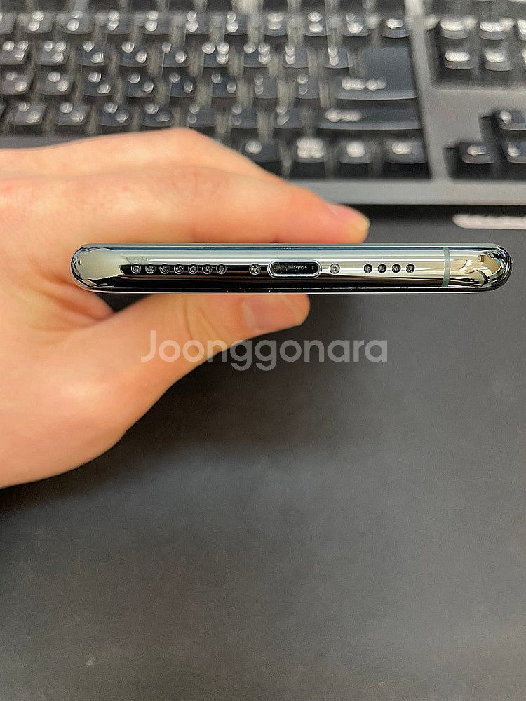 아이폰11프로맥스 64GB 그린 배터리87% 상태좋은 중고35만팝니다.--5